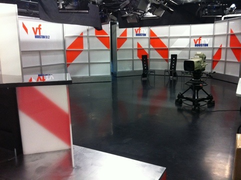 Project Spotlight: Custom Television Set Design for VFTV Houston — Smash Design project photo 8 of 14