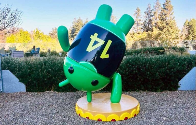 Android 14 sculpture made by Smash Design for the Google campus